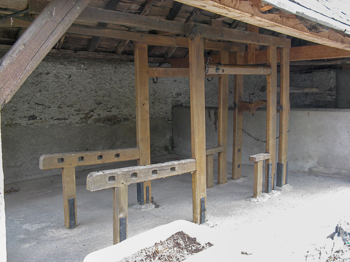 Métier à ferrer - Bourisp Métier à ferrer - Bourisp